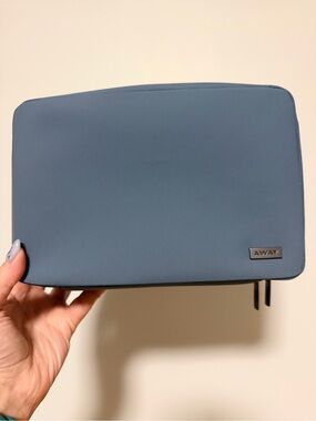 AWAY Travel  Pouch in Blue